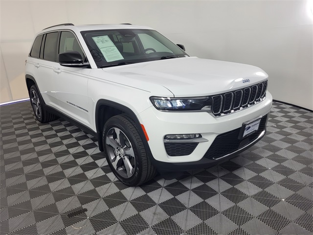 2022 Jeep Cherokee Limited 4xe photo 3