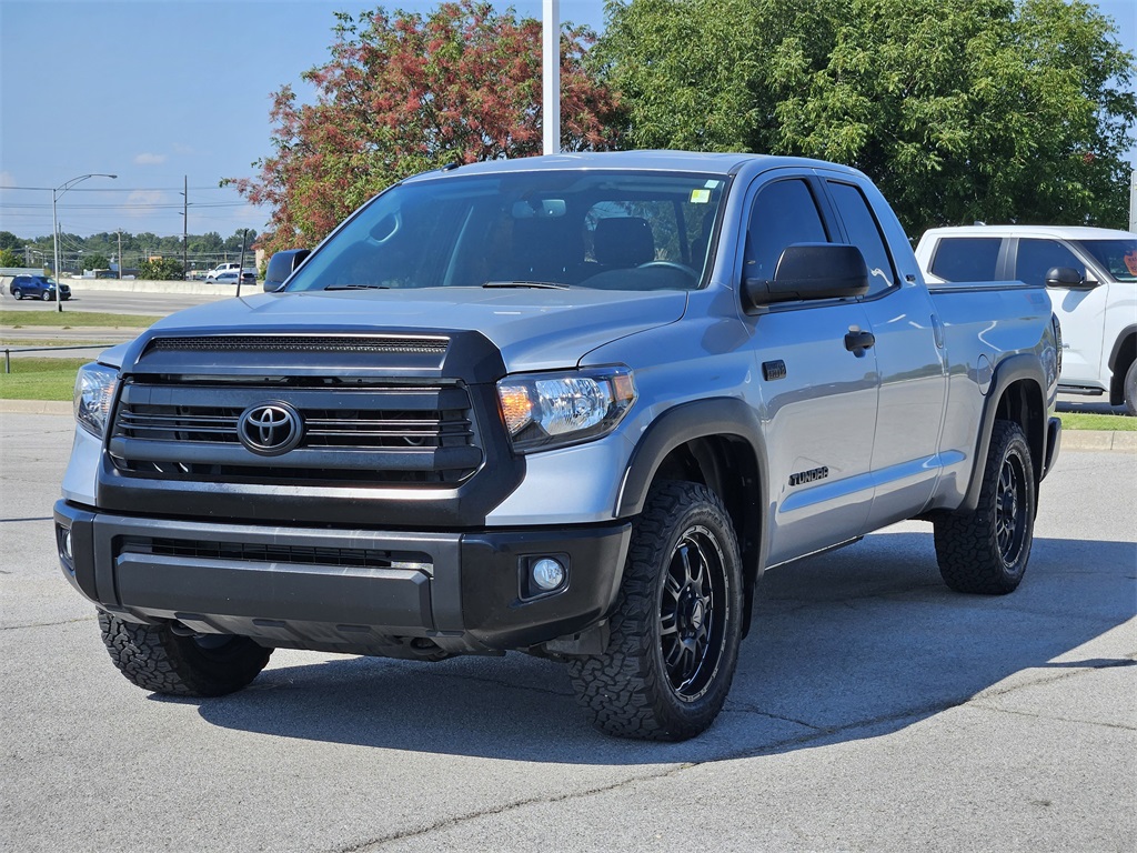 2017 Toyota Tundra TRD Pro photo 2