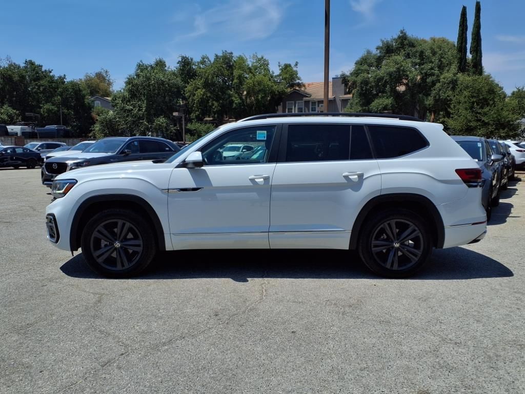 2021 Volkswagen Atlas V6 SE Technology R-Line photo 3