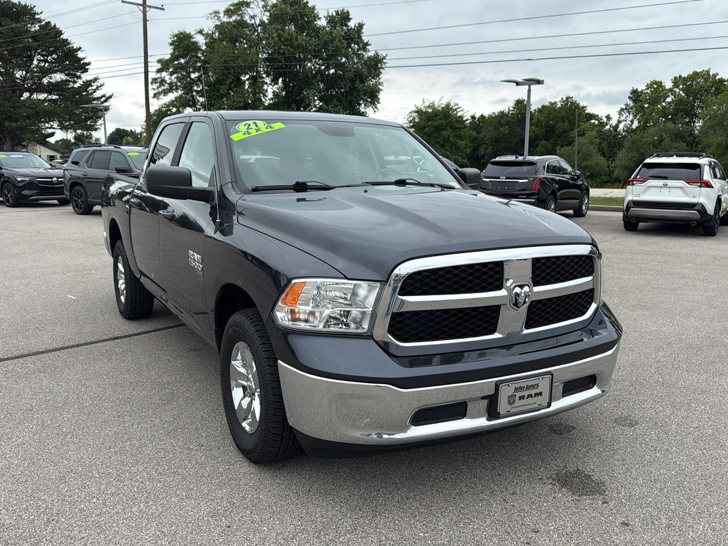2021 Ram 1500 Classic SLT photo 2