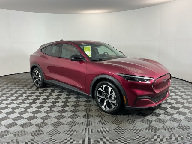 2025 Ford Mustang Mach-E Select photo 3