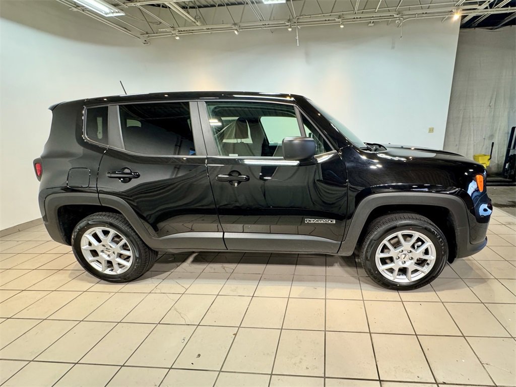 2023 Jeep Renegade Latitude Upland photo 6