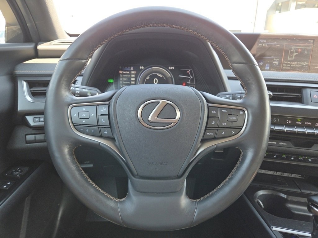 2020 Lexus UX 250h Premium photo 31