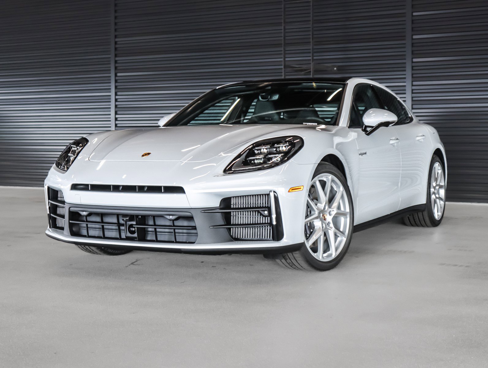 2026 Porsche Panamera