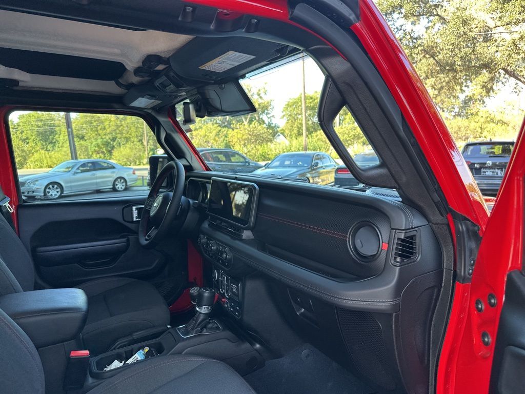 2024 Jeep Gladiator Rubicon photo 22