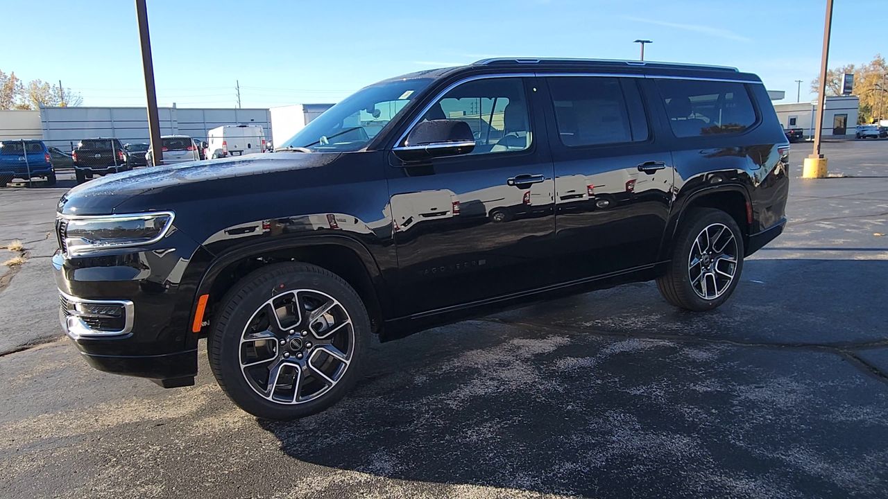 2025 Jeep Wagoneer L Series III photo 4