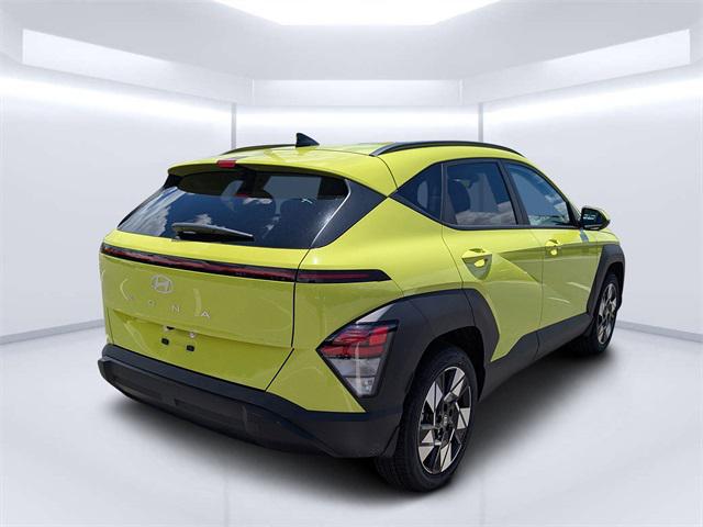 2025 Hyundai Kona SEL photo 3