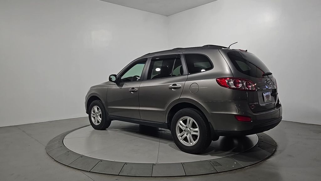 2012 Hyundai Santa Fe GLS photo 2