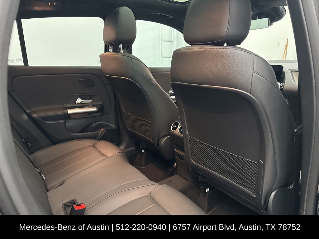 2025 Mercedes Benz GLA 250 photo 19