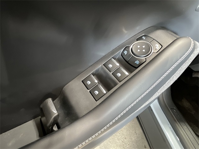 2025 Ford Mustang Mach-E Premium photo 18