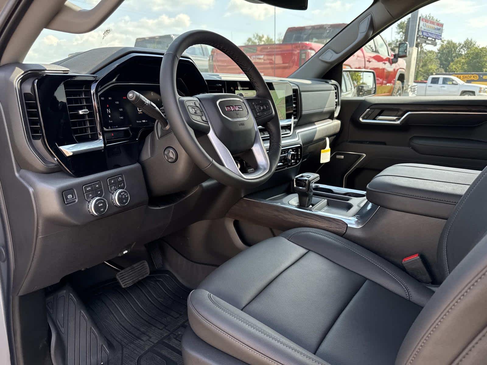 2026 Gmc Sierra 1500 SLT photo 10