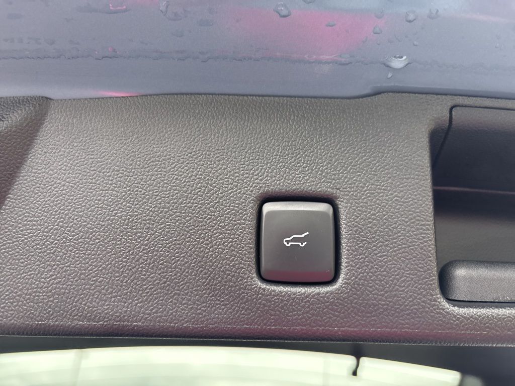 2023 Ford Escape ST-Line photo 23