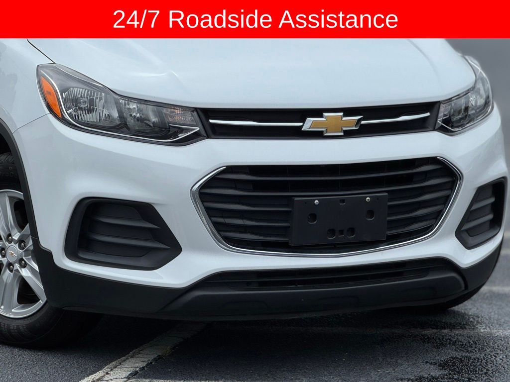 2022 Chevrolet Trax LS photo 4