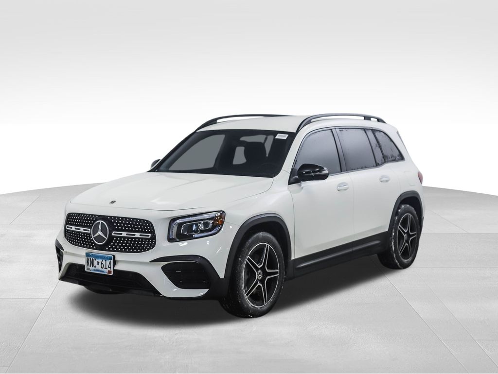 2021 Mercedes-Benz GLB Base's photo