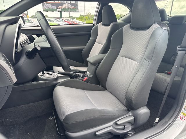 2014 Scion tC Base photo 4