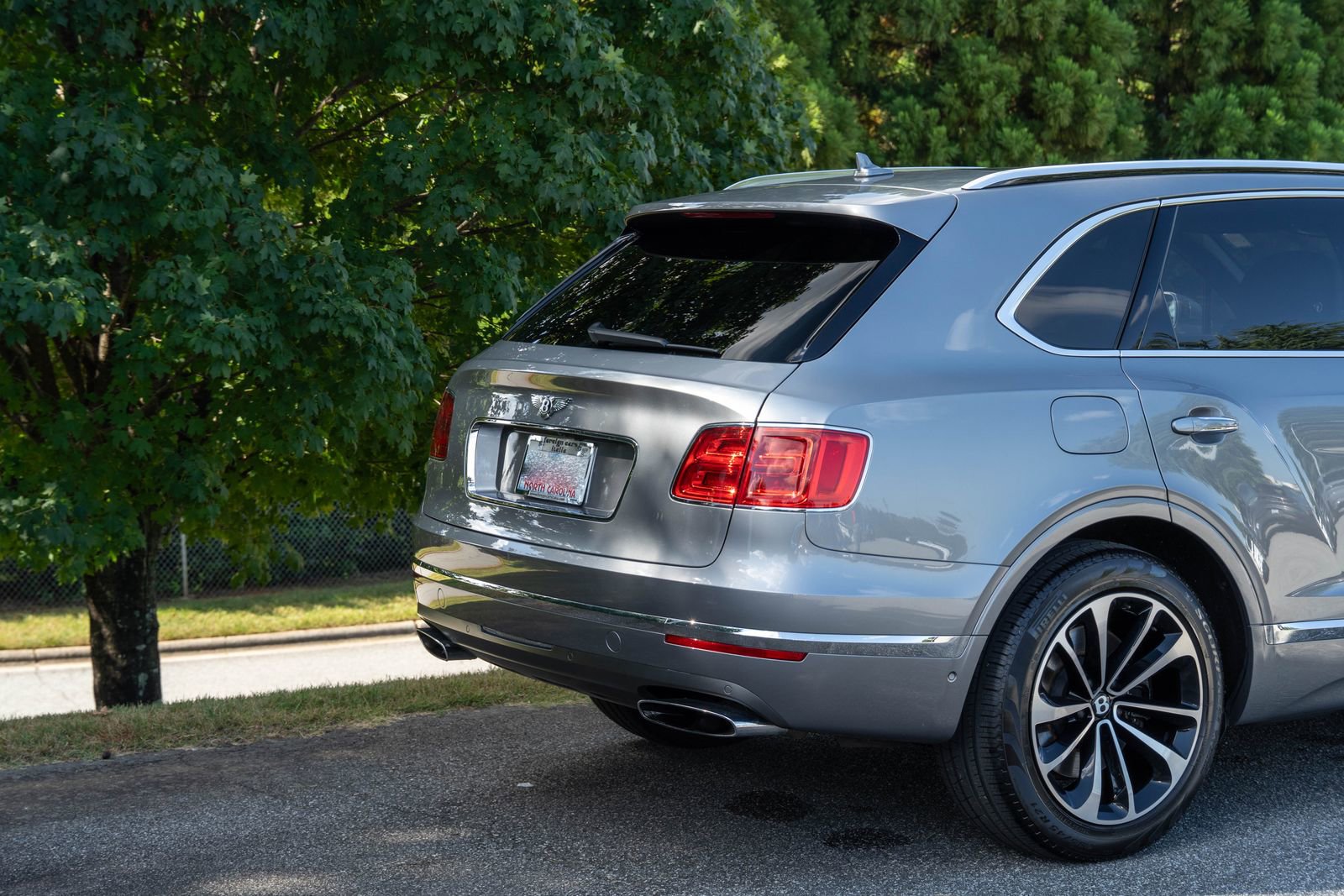 2017 Bentley Bentayga W12 photo 11