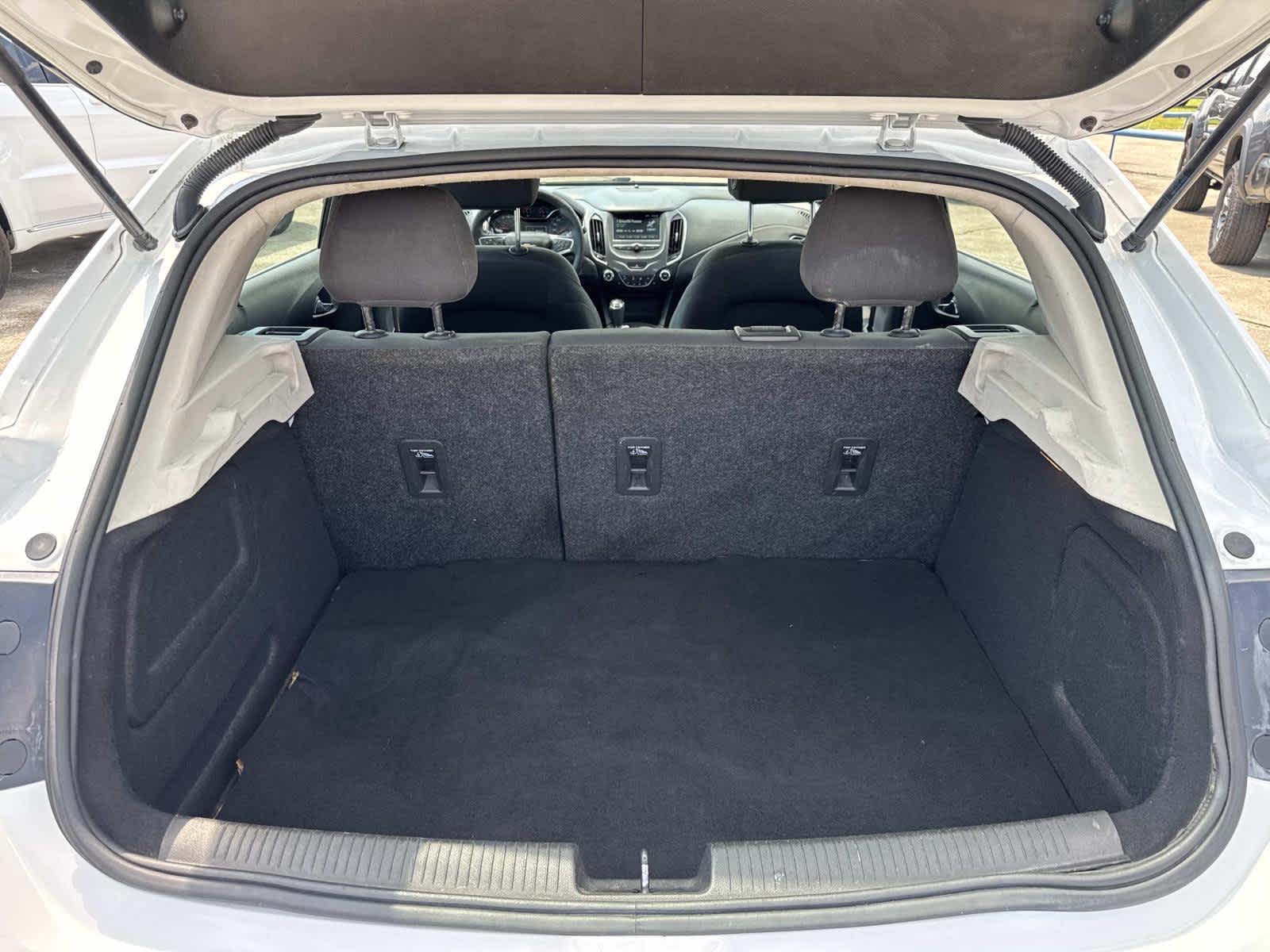 2018 Chevrolet Cruze LT photo 19