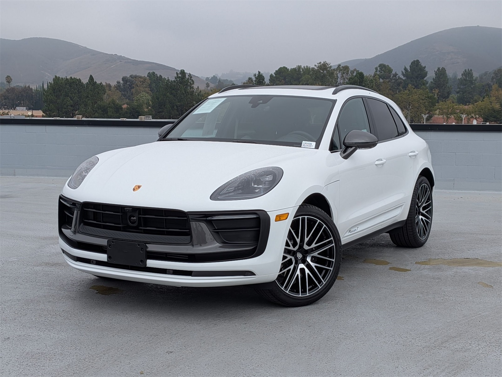2025 Porsche Macan T