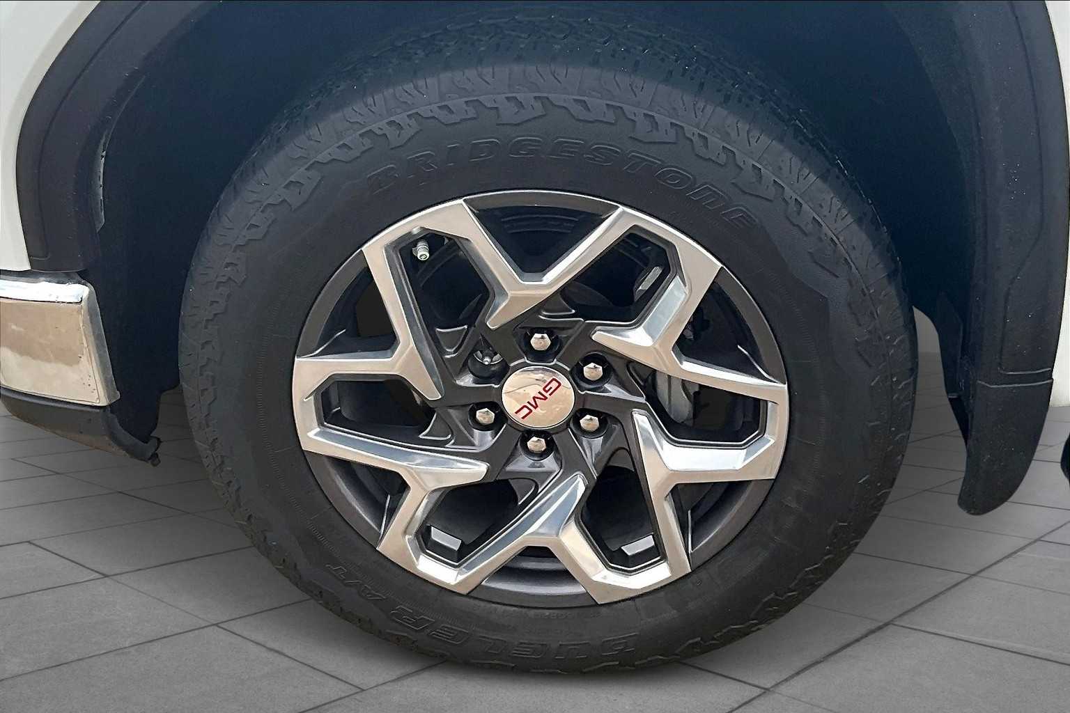 2023 Gmc Sierra 1500 SLT photo 9