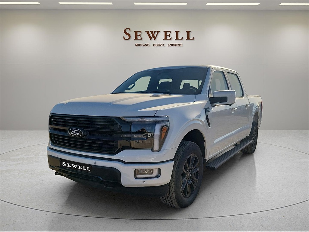 2025 Ford F-150 Platinum's photo