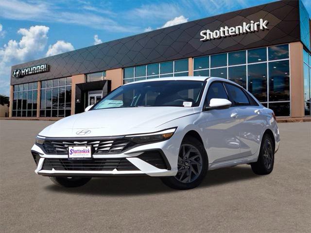 2026 Hyundai Elantra Blue's photo