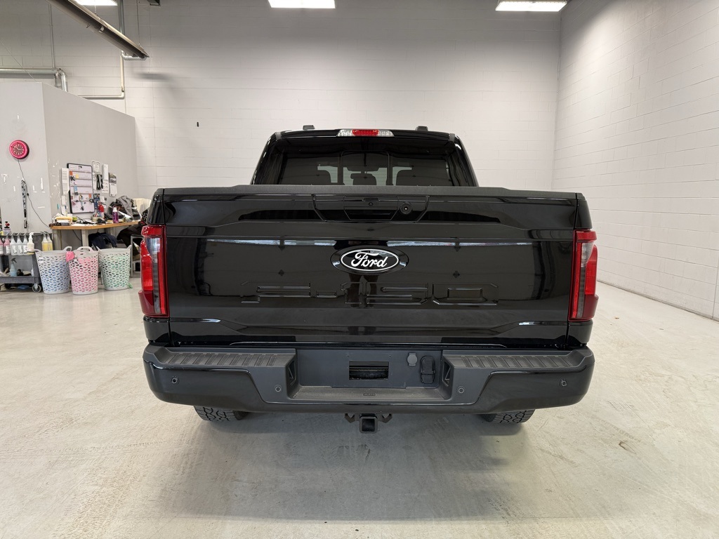 2024 Ford F-150 XLT photo 3