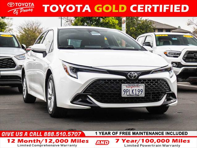 2025 Toyota Corolla Hatchback SE's photo