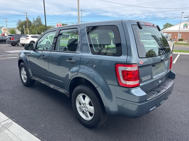 2011 Ford Escape XLS photo 5