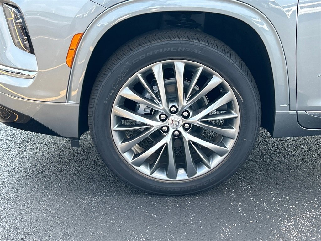 2026 Buick Enclave Avenir photo 11