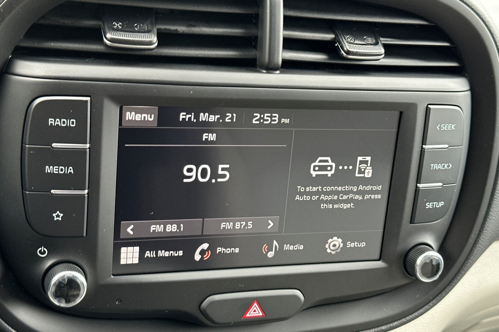 2025 Kia Soul LX photo 14