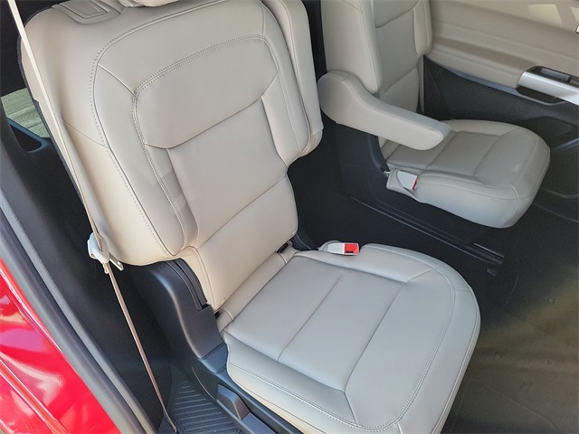2022 Ford Explorer XLT photo 26