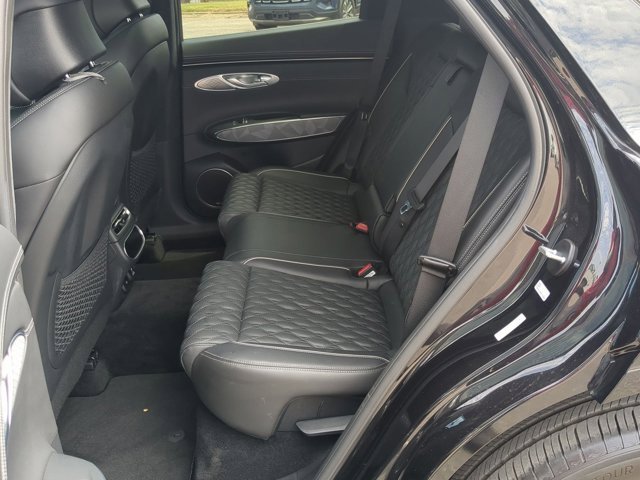 2023 Genesis GV70 3.5T Sport photo 14