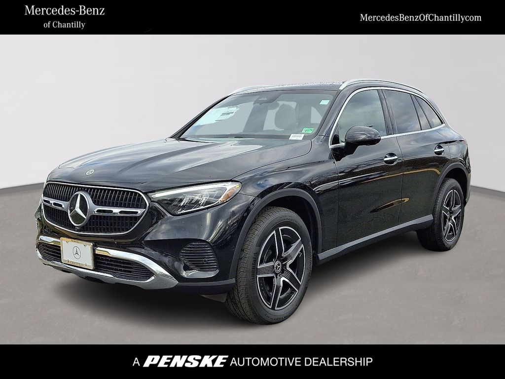 2026 Mercedes-Benz GLC Base's photo