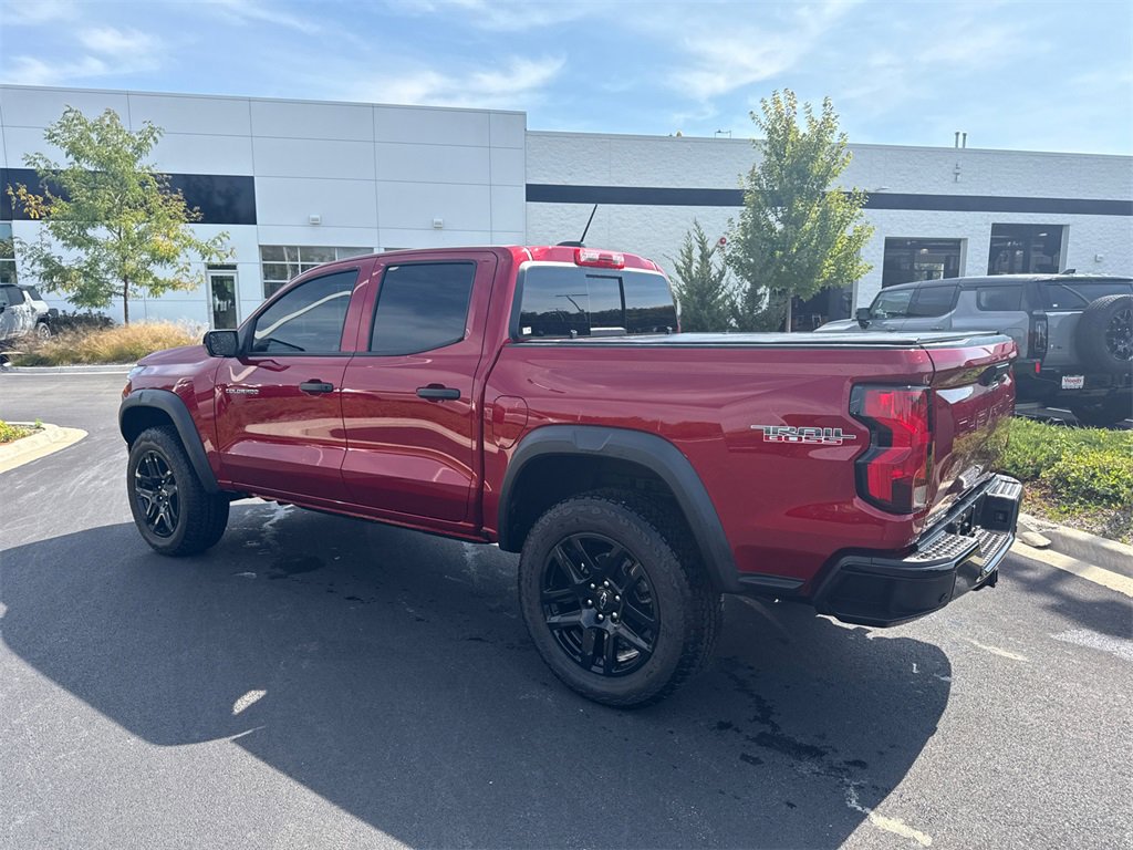 2024 Chevrolet Colorado Trail Boss photo 2