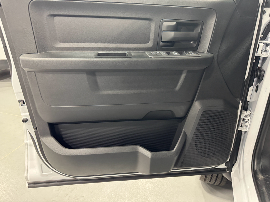 2025 Ram 4500 Tradesman photo 19