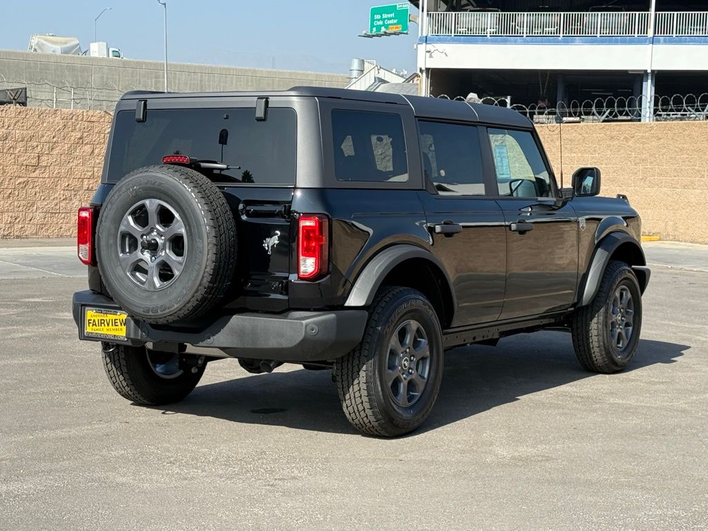 2025 Ford Bronco Big Bend photo 3