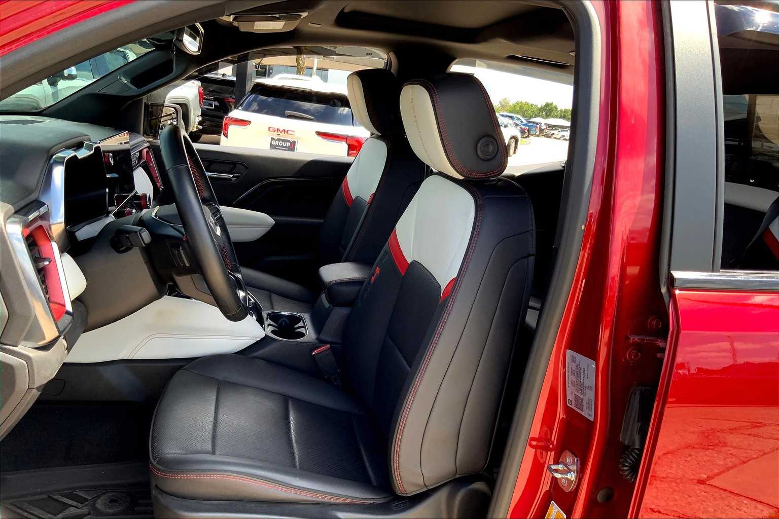2023 Gmc Canyon AT4X photo 7