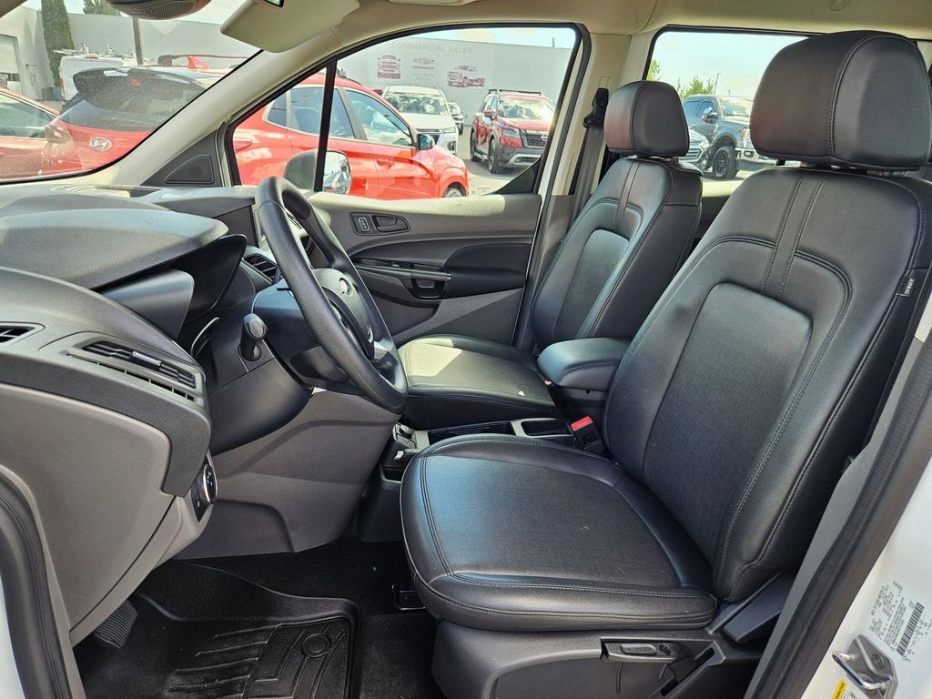 2022 Ford Transit Connect XL Wagon photo 9