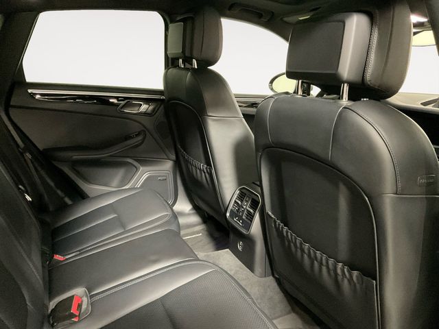 2024 Porsche Macan Base photo 14
