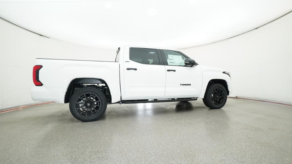 2026 Toyota Tundra SR5 CrewMax photo 19