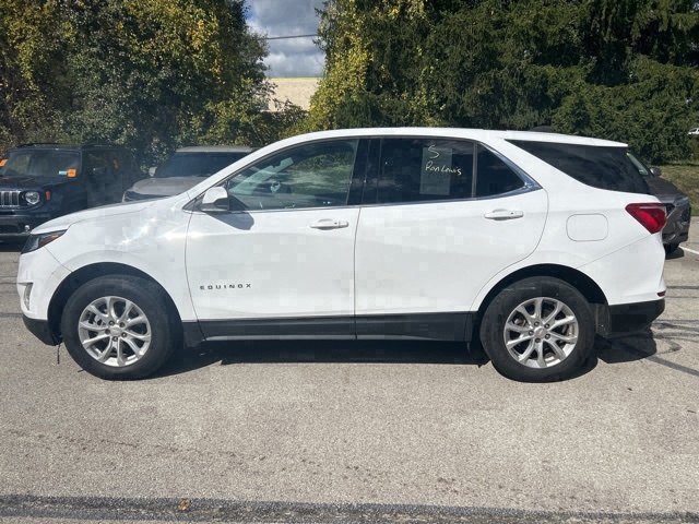 2018 Chevrolet Equinox LT photo 2