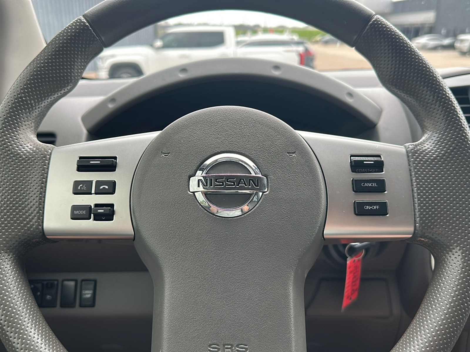 2019 Nissan Frontier SV photo 7