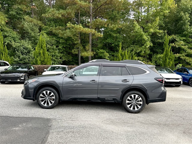 2023 Subaru Outback Touring photo 2