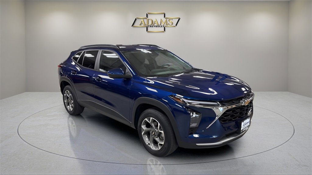 2024 Chevrolet Trax LT photo 7