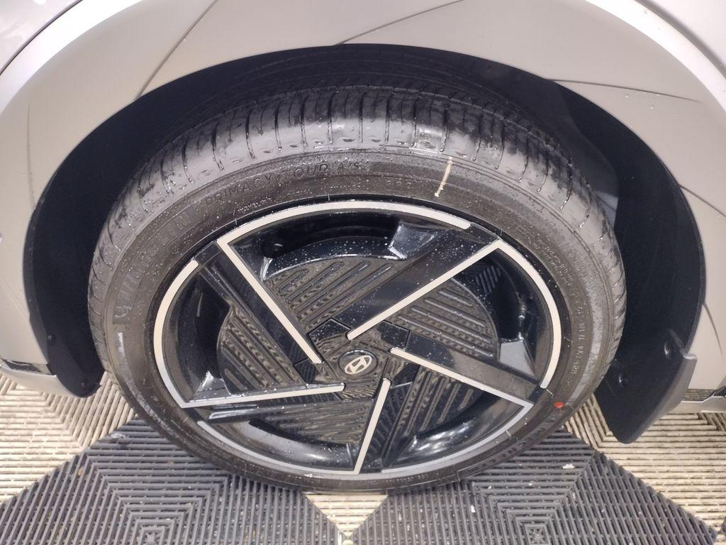 2025 Hyundai Ioniq 5 Limited photo 5
