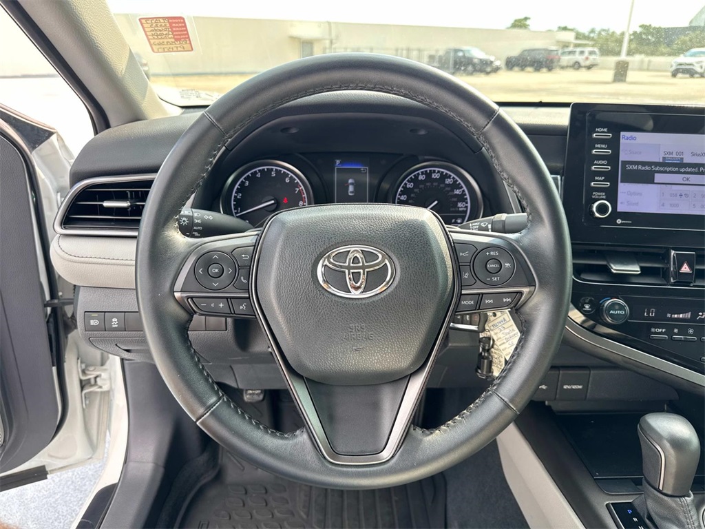 2023 Toyota Camry SE photo 19