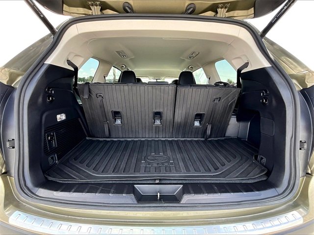 2022 Subaru Ascent Limited photo 25