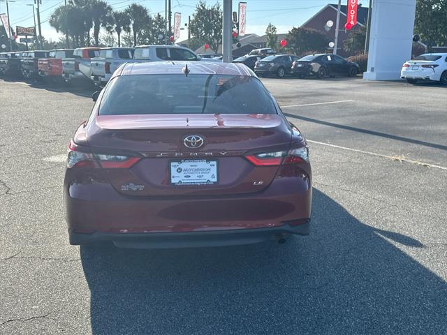 2021 Toyota Camry LE photo 4