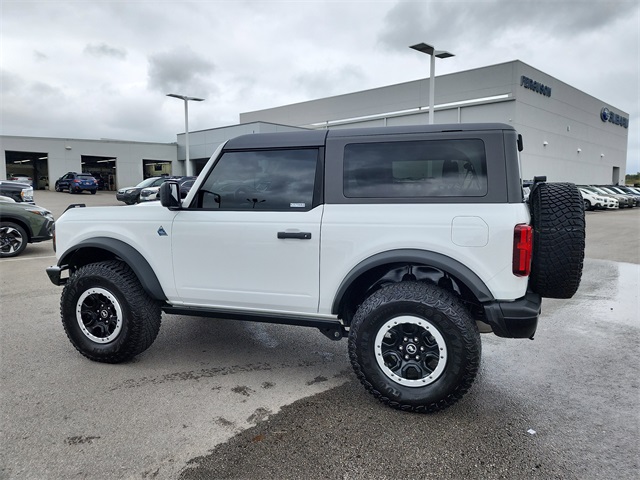 2023 Ford Bronco Black Diamond photo 4