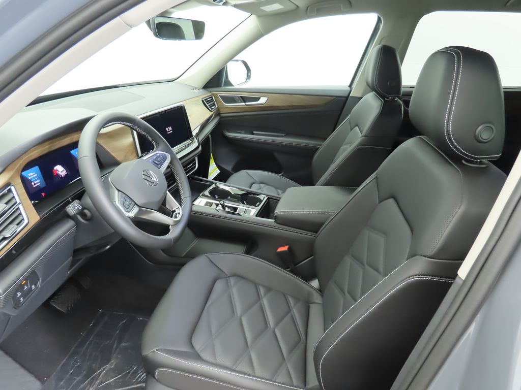 2026 Volkswagen Atlas SE Technology photo 19